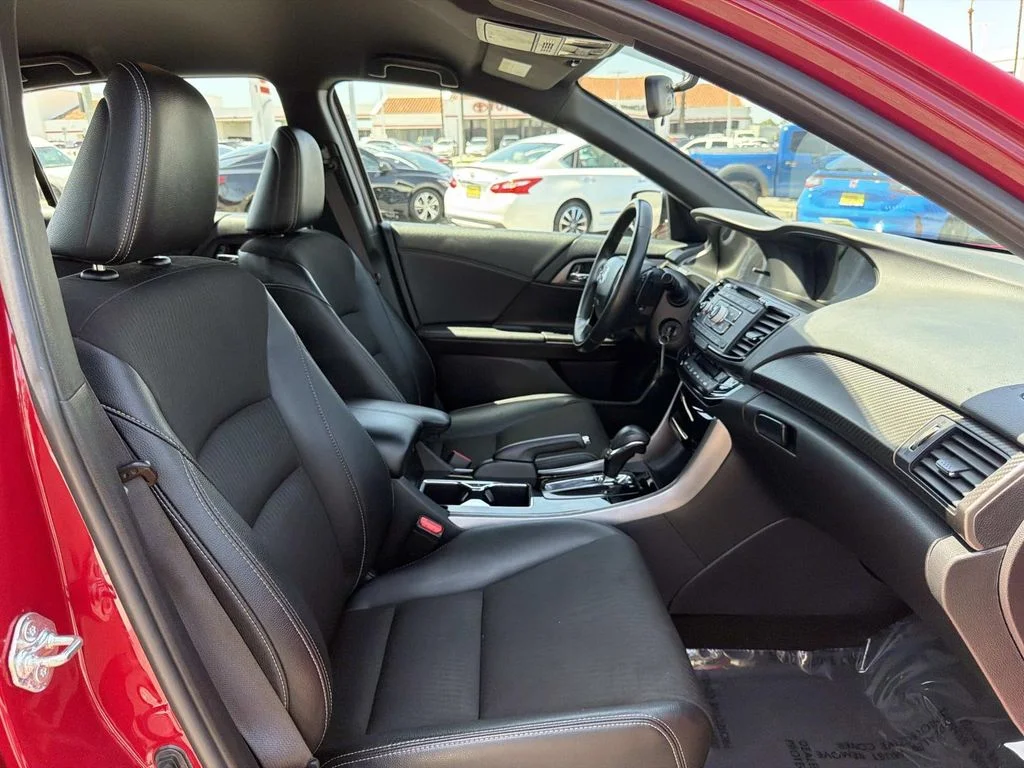 Used 2017 San Marino Red Honda Sport image 27