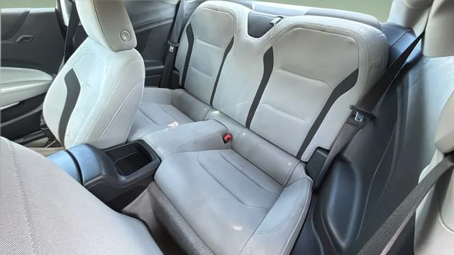 Used 2018 Silver Chevrolet 1LT image 19
