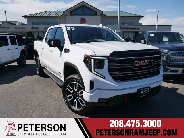 2025 GMC Sierra 1500 AT4