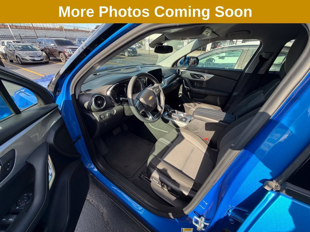 Used 2025 Riptide Blue Metallic Chevrolet 2LT image 6