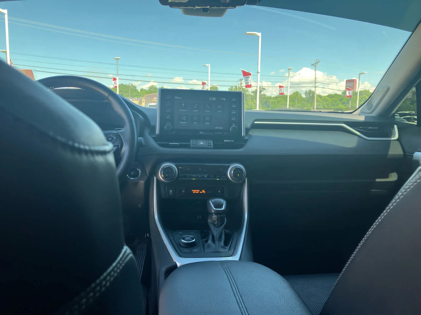 Used 2019 Blizzard Pearl Toyota Limited image 34