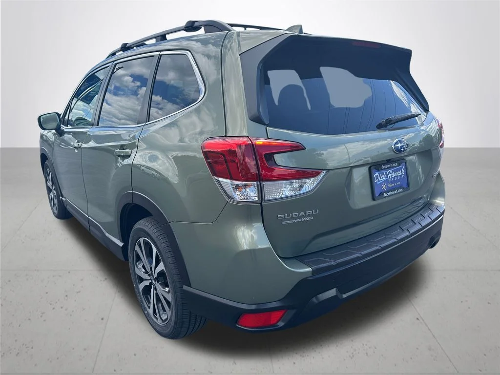 Used 2019 Green Subaru Limited image 9
