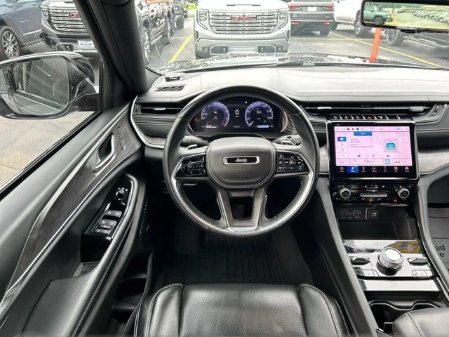 Used 2022 Gray Metallic Jeep Overland image 29