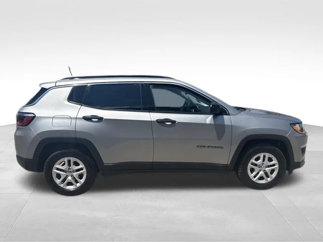 Used 2021 Silver Jeep Sport image 10