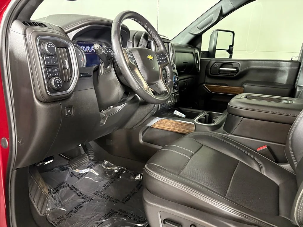 Used 2020 CAJUN RED TINTCOAT Chevrolet High Country image 26
