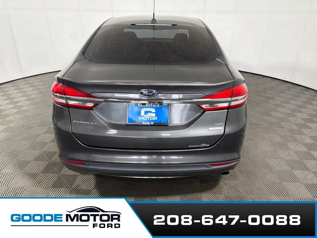 Used 2017 Gray Ford SE image 6