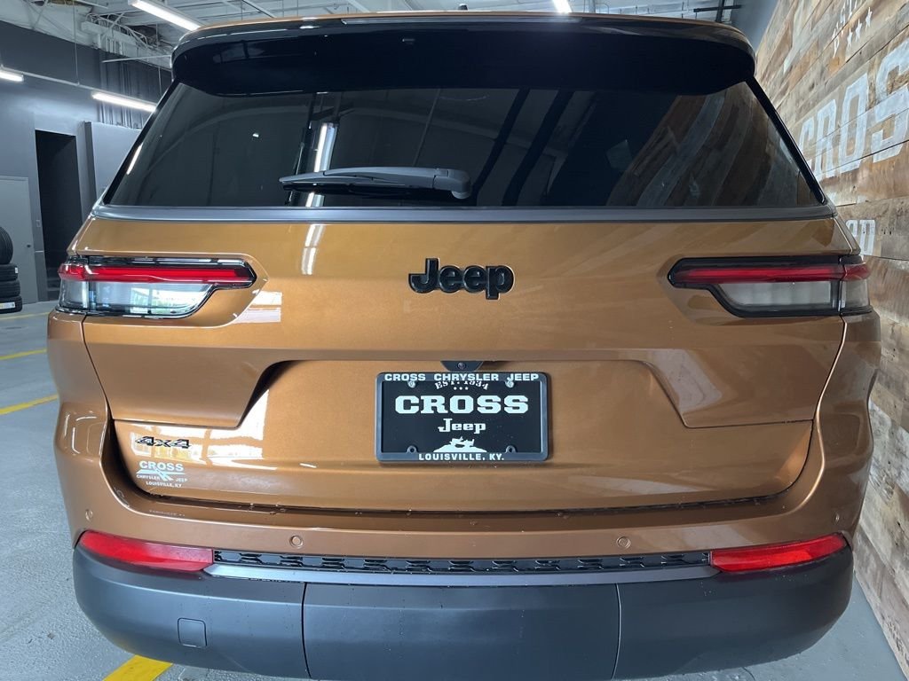 New 2026 Copper Shino Metallic Clear-Coat Exterior Paint Jeep Limited image 24