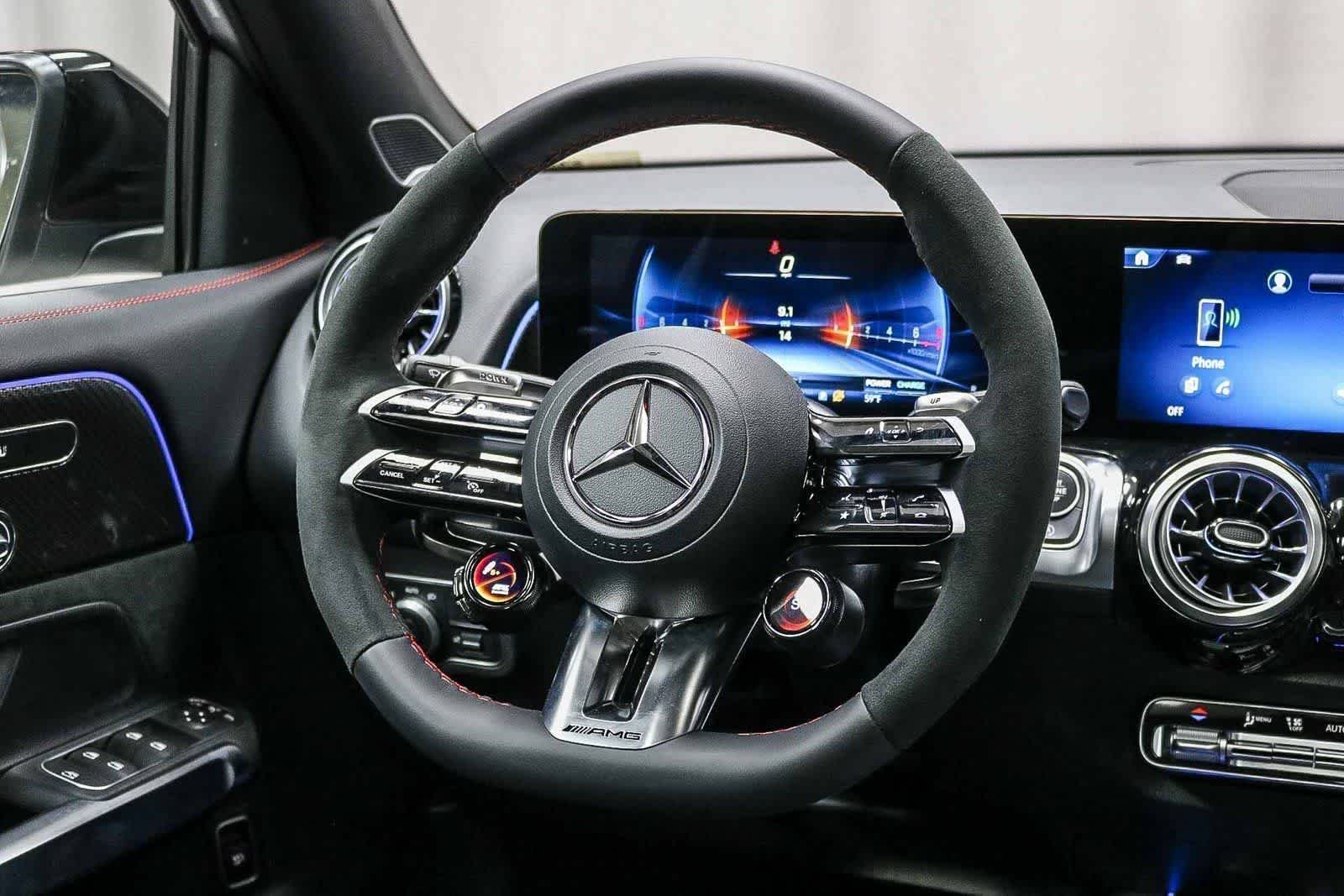 2026 Mercedes-Benz GLB AMG GLB 35 - Photo 16