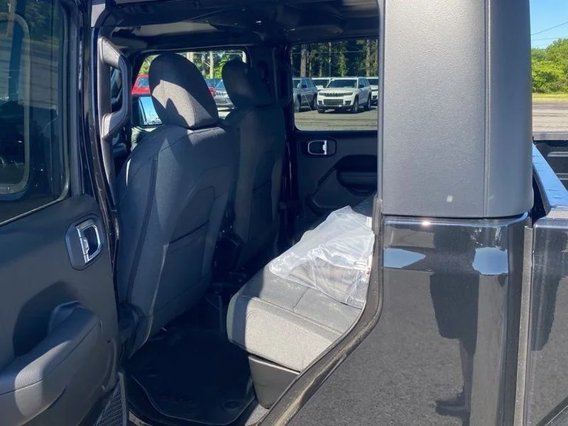 2025 Jeep Gladiator Sport S - Photo 15
