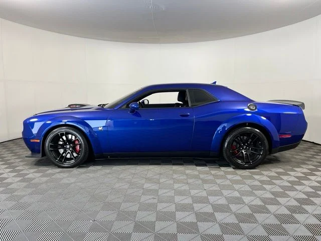 Used 2022 Blue Dodge R/T Scat Pack Widebody image 4