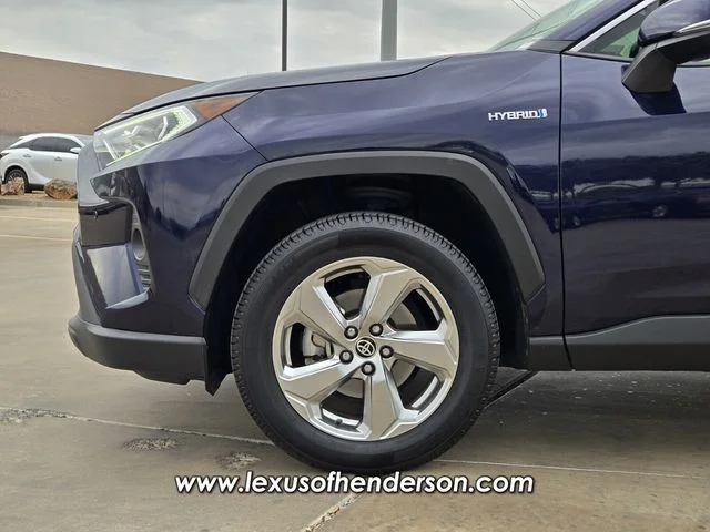 Used 2021 Blue Toyota XLE Premium image 9