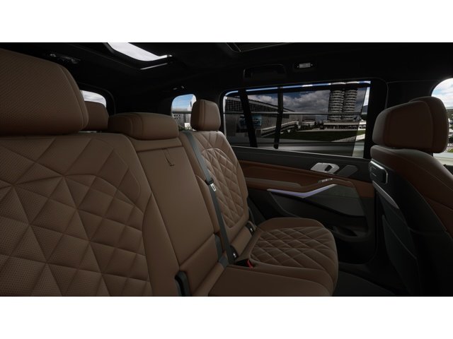 New 2027 Green BMW X7 40i image 12