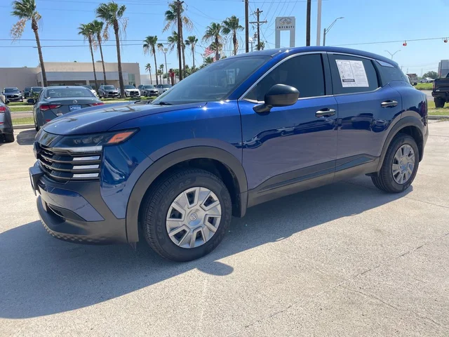 2025 Nissan Kicks S