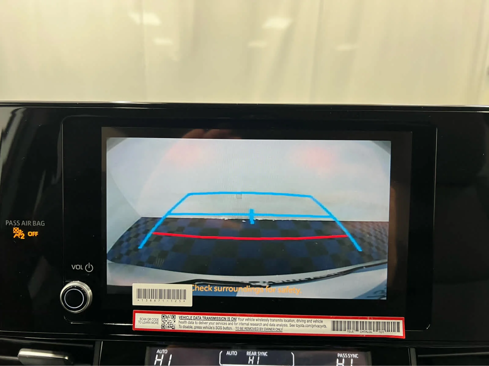 Used 2025 Ice Cap Toyota LE image 31