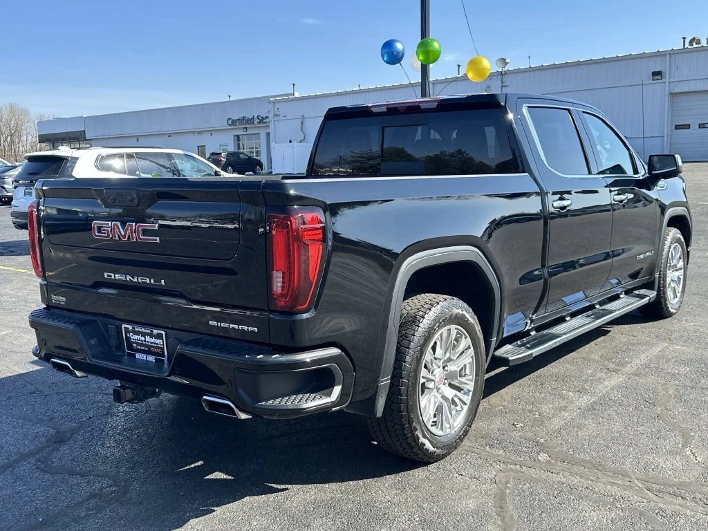 Used 2022 Black GMC Denali image 8