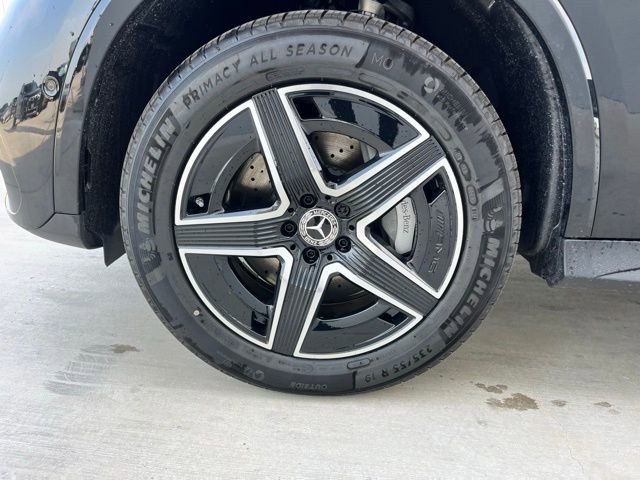 New 2026 Black Mercedes-Benz GLC 300 image 35