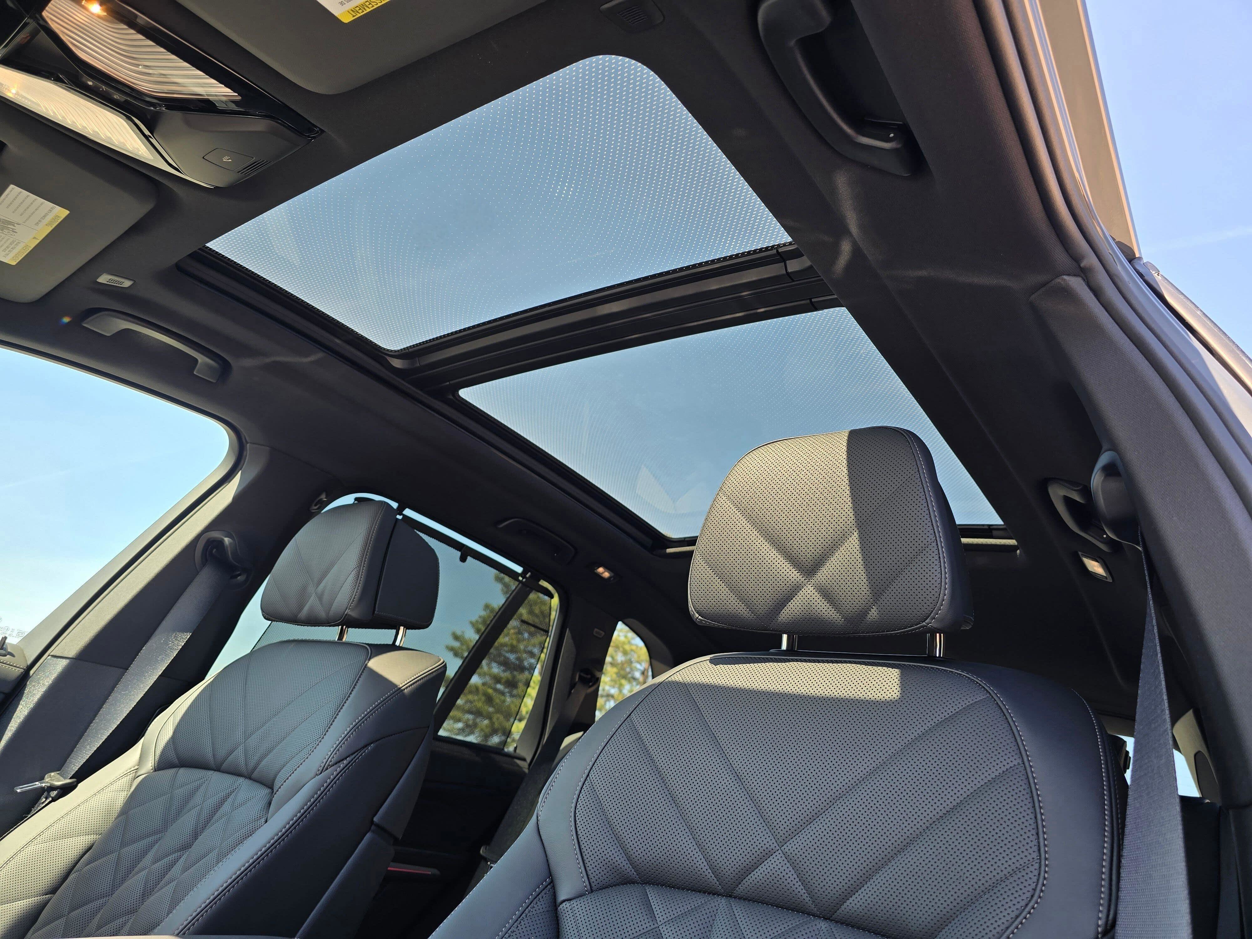 New 2026 Dravit Grey Metallic BMW xDrive40i image 28