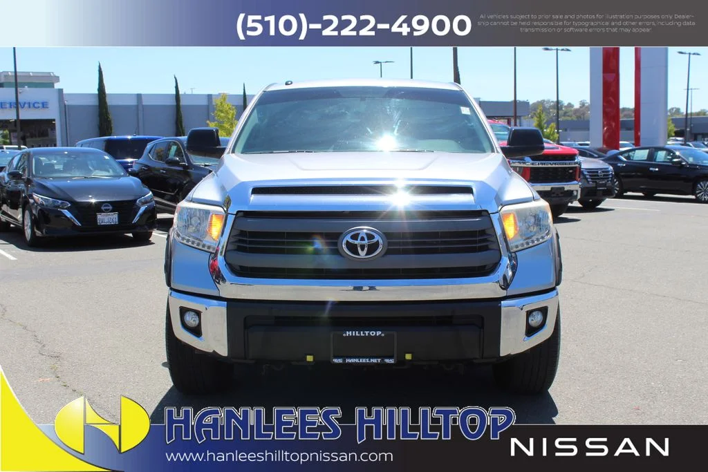 Used 2014 Silver Toyota SR5 image 4