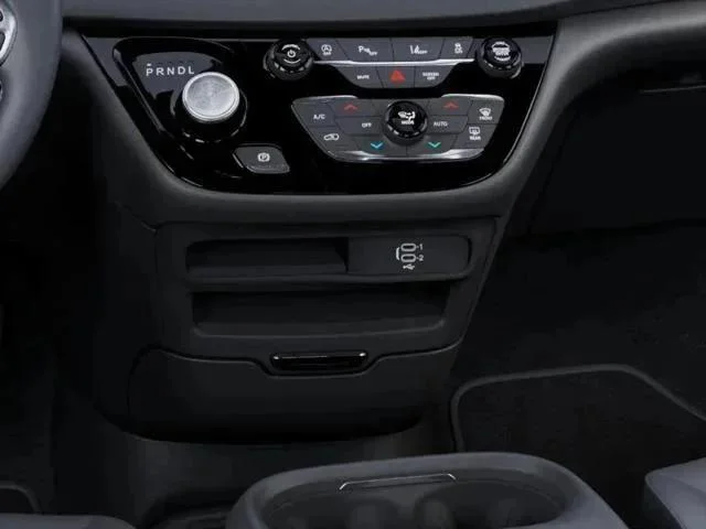 2026 Chrysler Voyager LX - Photo 50