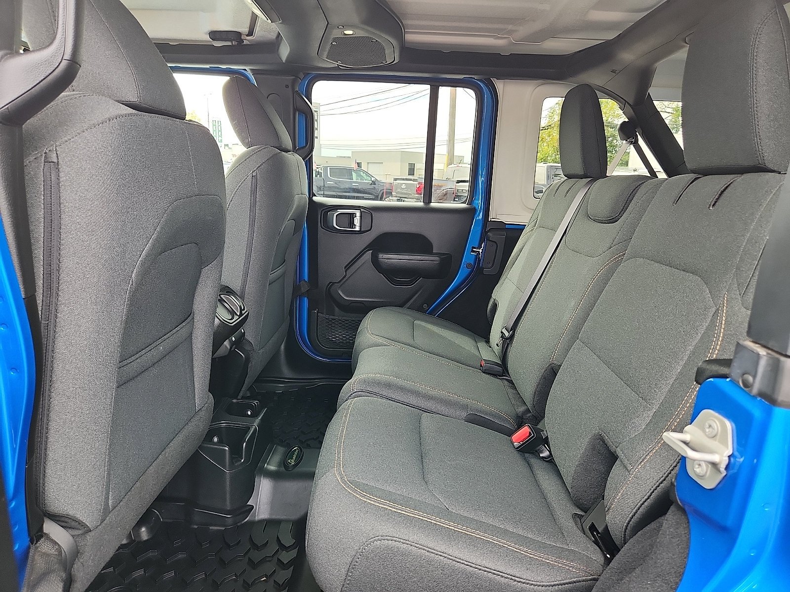 Used 2024 Blue Jeep Sport S image 10