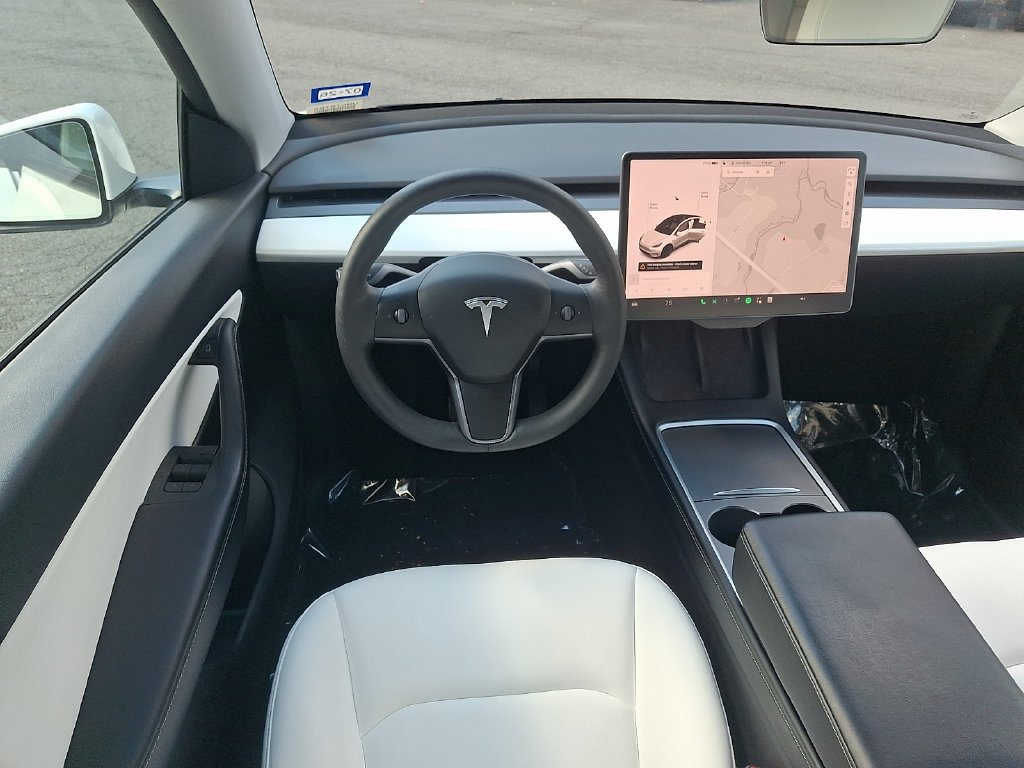 Used 2021 Pearl White Multi-Coat Tesla Long Range image 11