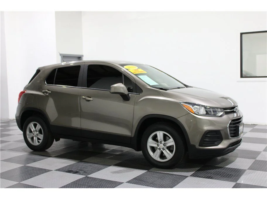 2020 Chevrolet Trax LS's photo