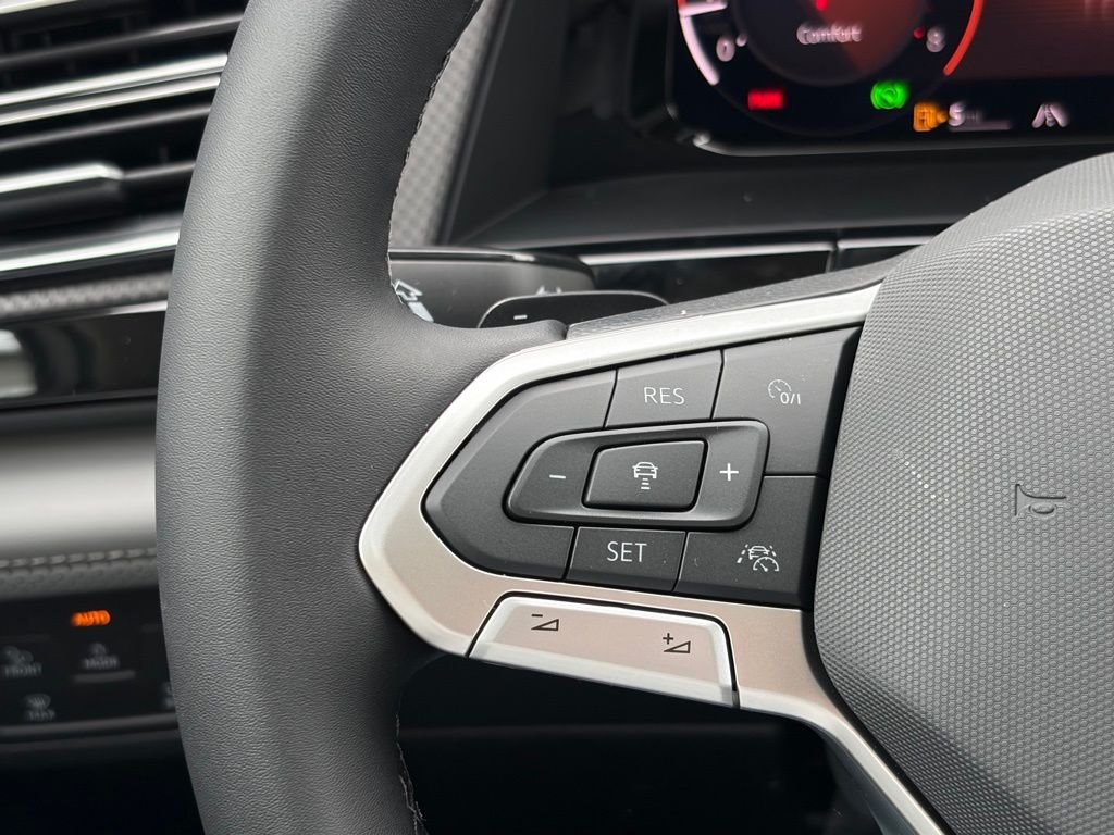 New 2026 Opal White Pearl Volkswagen Peak Edition image 27