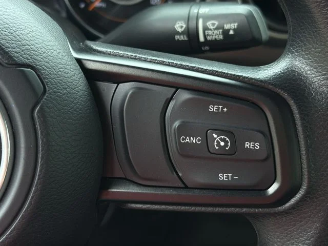 Used 2020 Gray Jeep Sport image 29