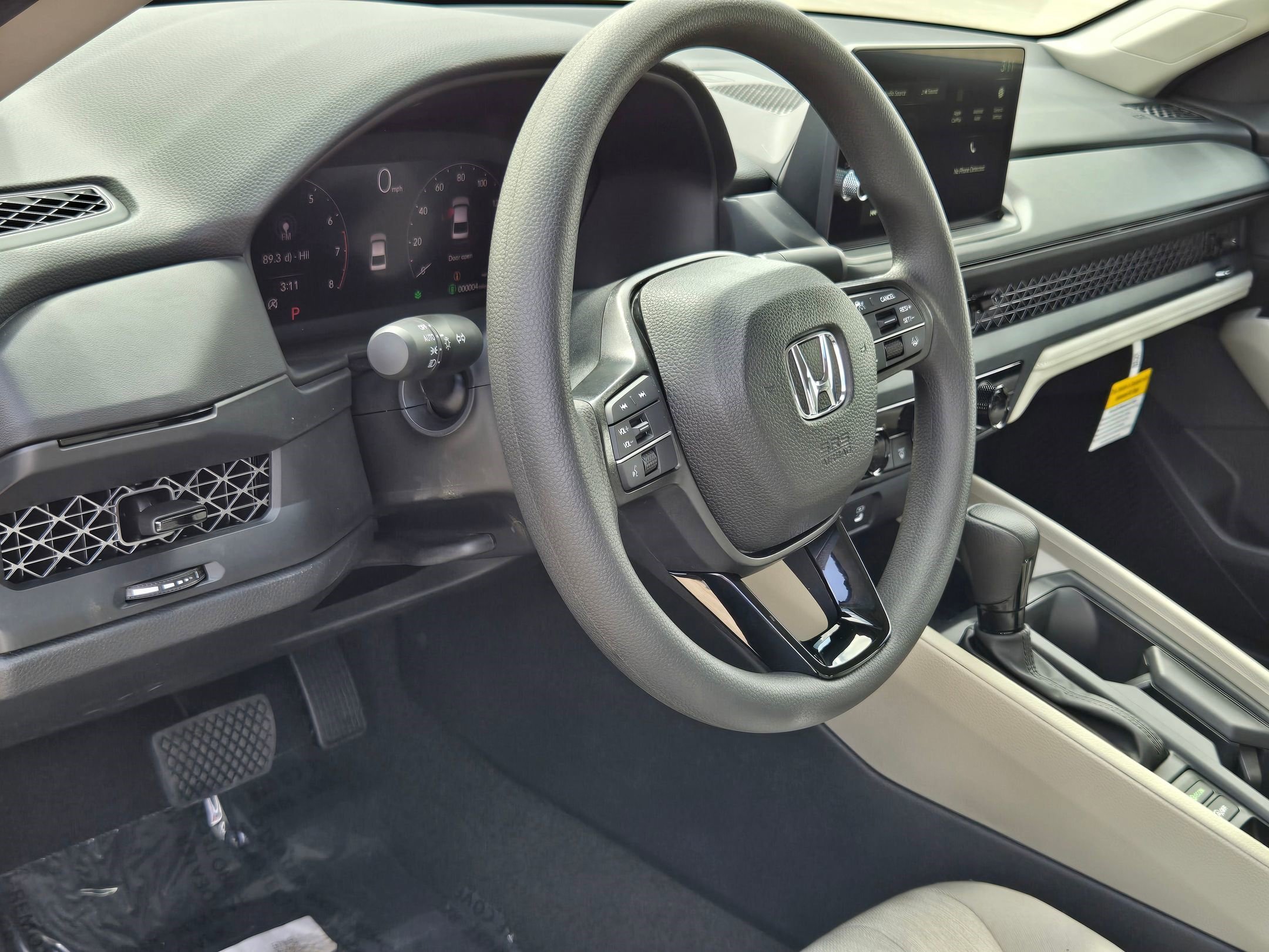 New 2026 Platinum White Pearl Honda LX image 11