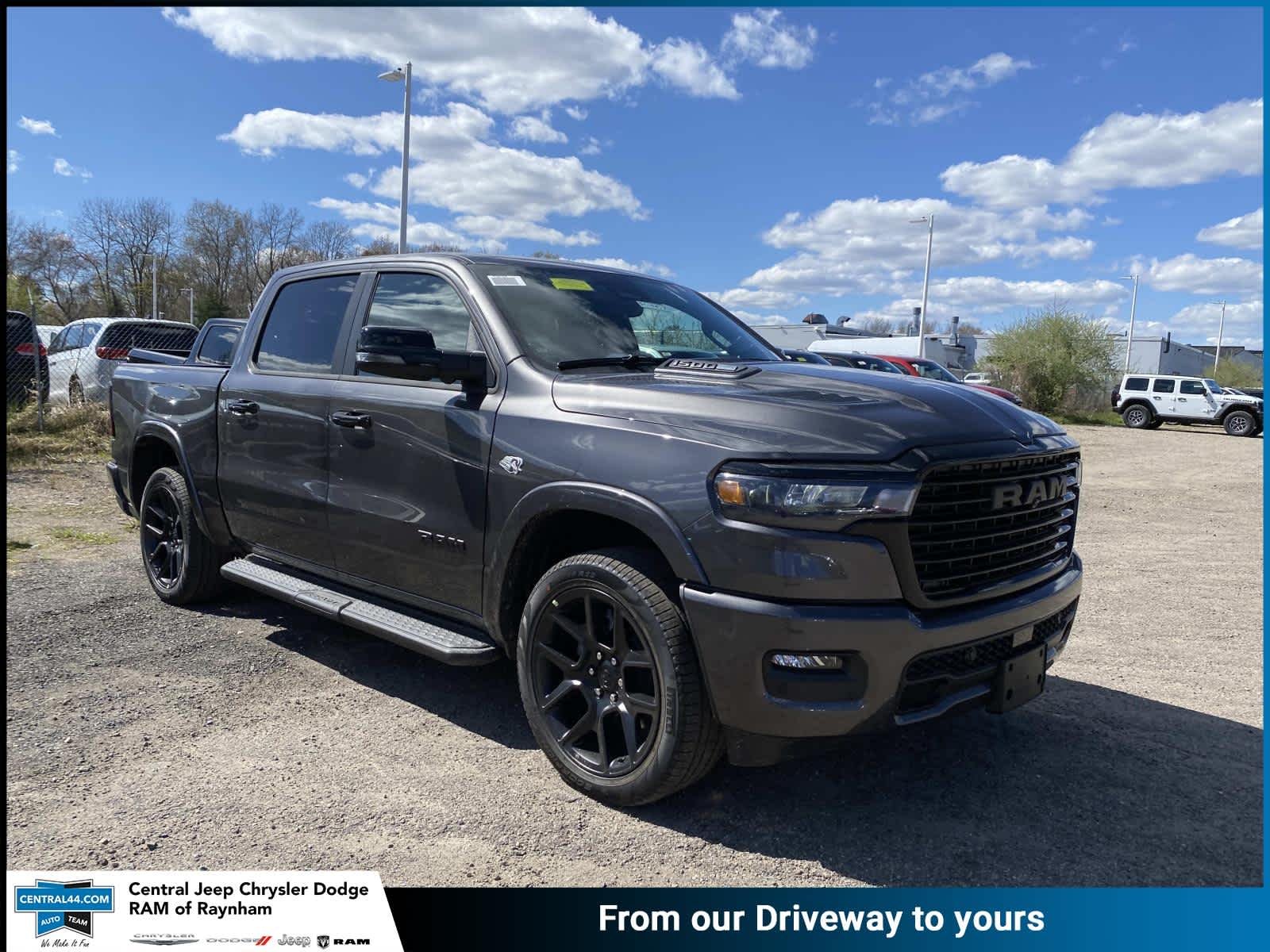 2026 RAM 1500 Laramie 4x4 Crew Cab 5'7's photo