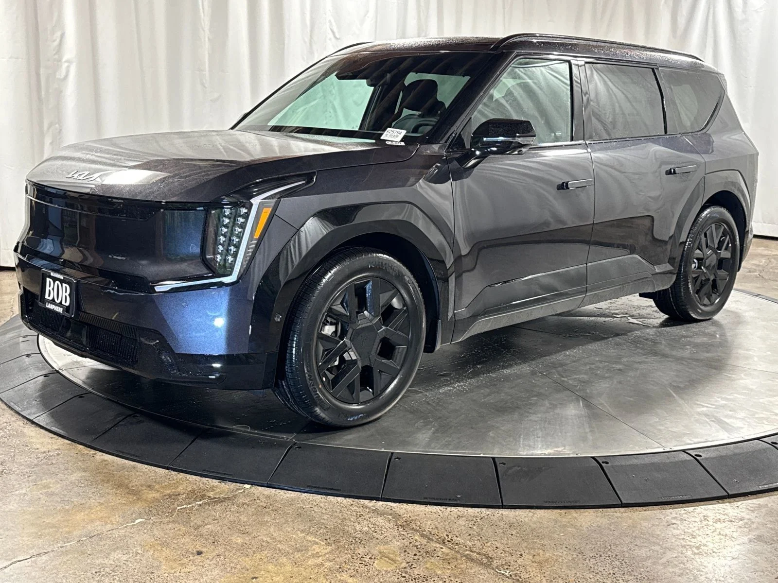 2026 Kia EV9 Land AWD's photo