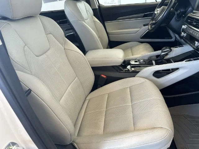 Certified Used 2021 White Kia SX image 36