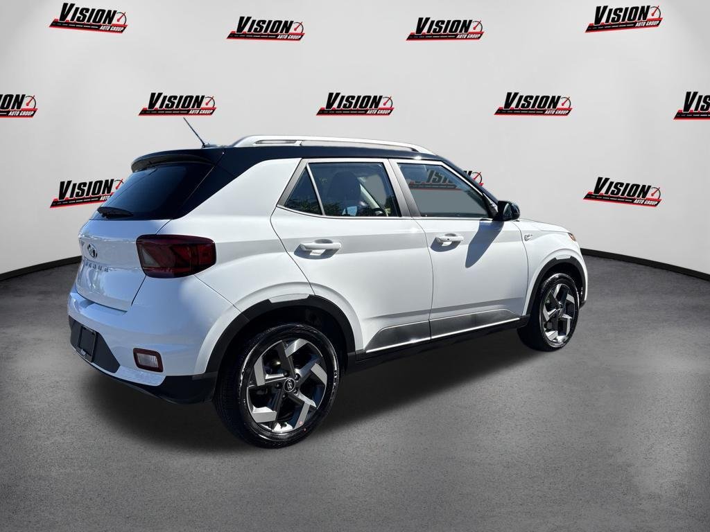 New 2026 White Hyundai SEL w/Two-Tone Roof image 5