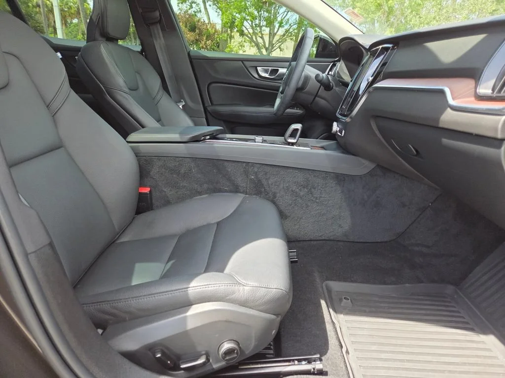 Used 2025 Platinum Gray Metallic Volvo Plus image 15