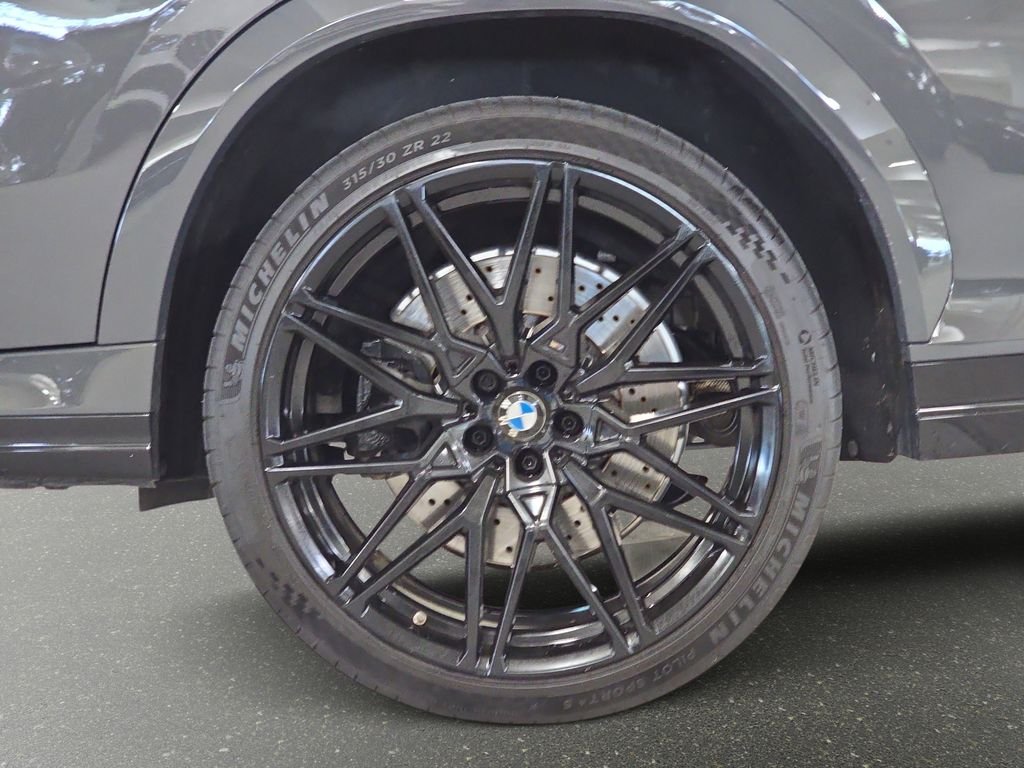 Certified Used 2025 Dravit Grey Metallic BMW  image 32