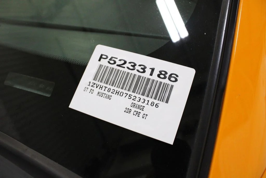 Used 2007 Orange Ford  image 36