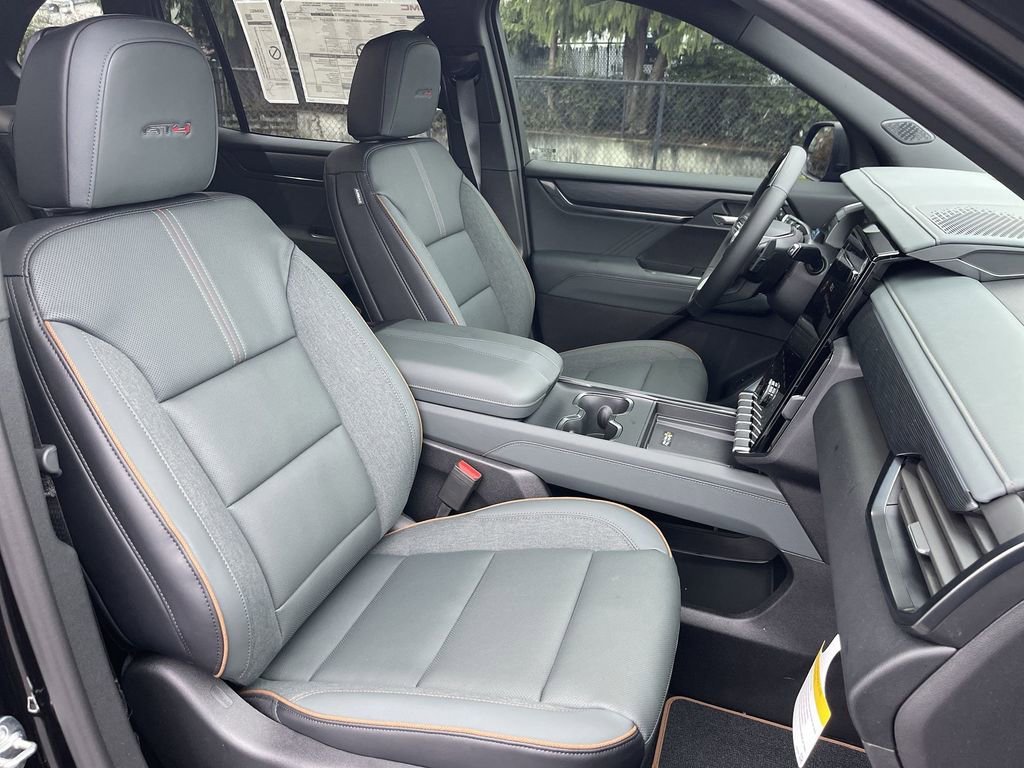 2026 GMC Acadia AT4 - Photo 28