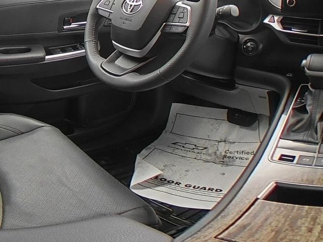 Used 2025 Gray Toyota Platinum image 38