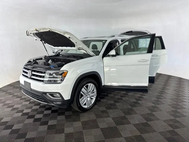 Used 2019 White Volkswagen SEL Premium image 10