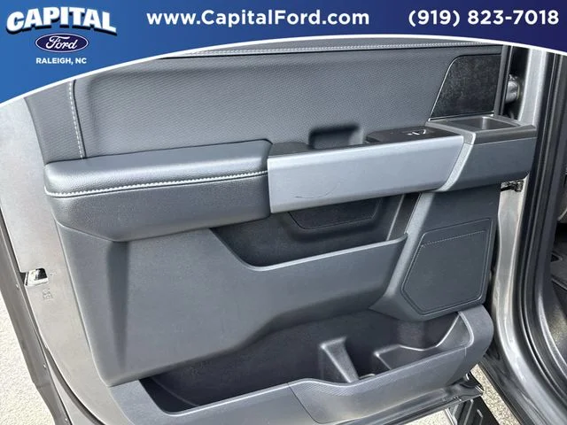 Used 2023 Blue Ford XLT image 17