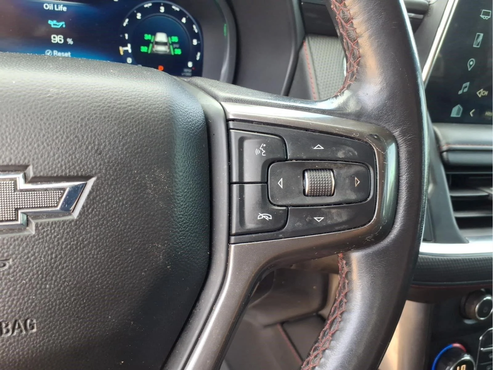 Used 2023 BLACK Chevrolet RST image 22