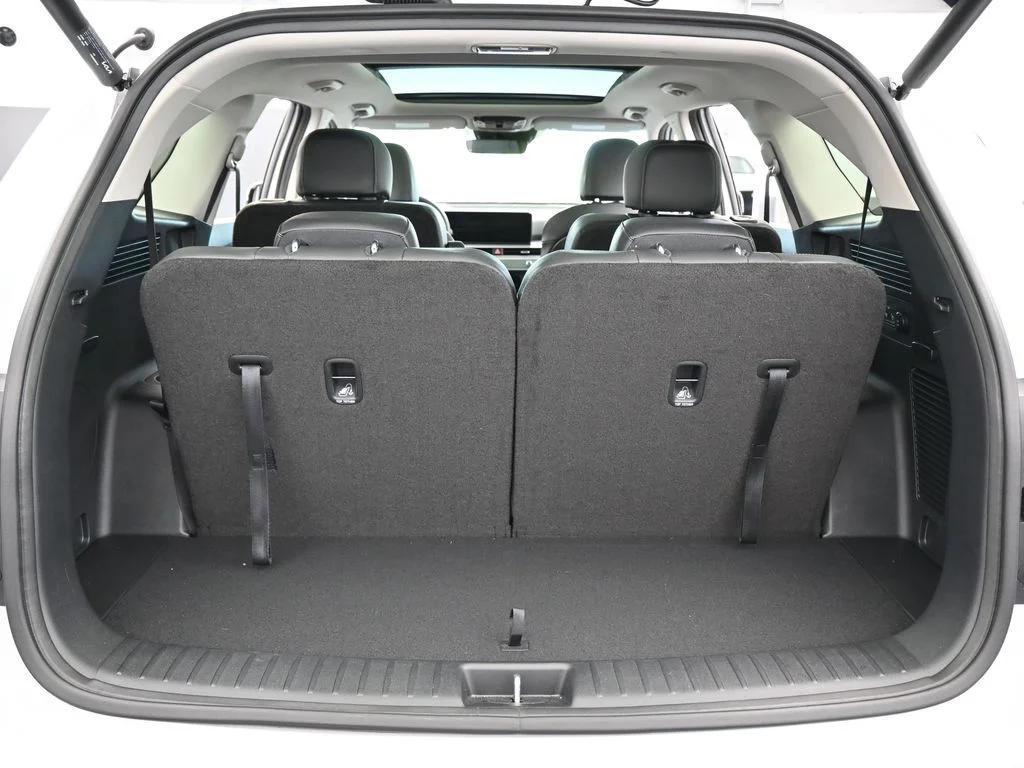 Used 2025 Glacial White Pearl Kia EX image 37