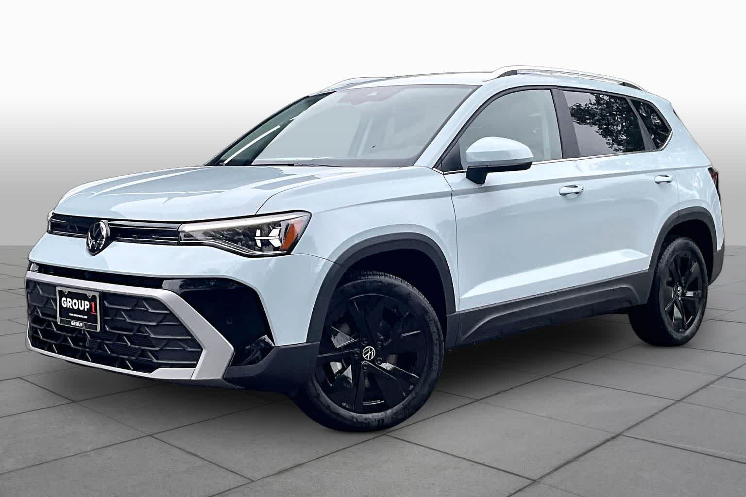 New 2026 Volkswagen Taos 1.5T SE FWD Sport Utility