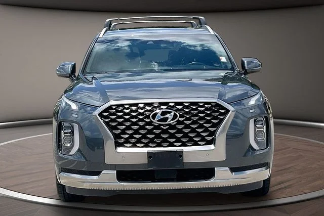 Used 2022 Gray Hyundai Calligraphy image 3