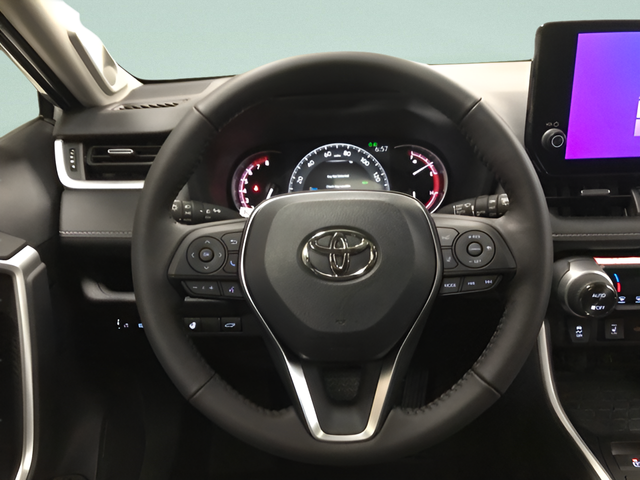 Certified Used 2025 Silver Toyota XLE Premium image 18