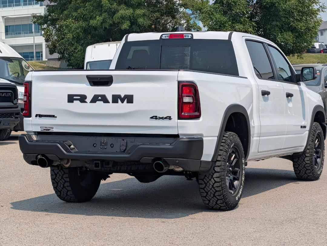 New 2026 White RAM Rebel - - Hurricane Twin Turbo - Rebel Lvl 1 Grp - 124.9L Fuel Tank - Perf Tuned Shocks & More! image 8