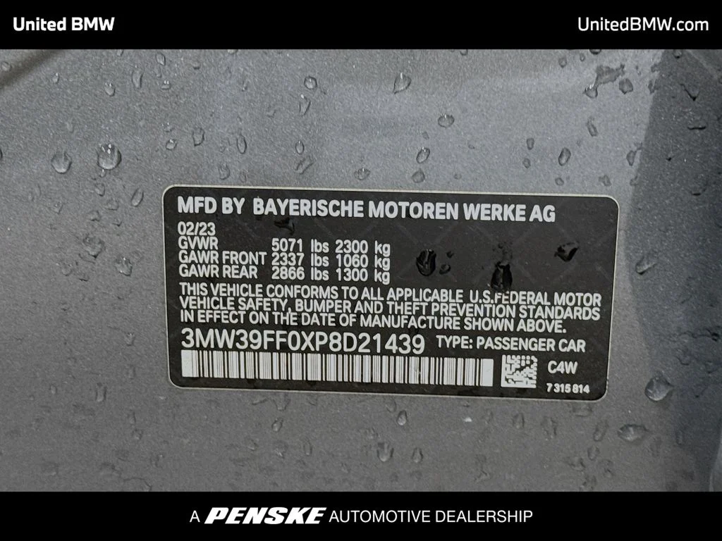 2023 BMW 3 Series 330e - Photo 15