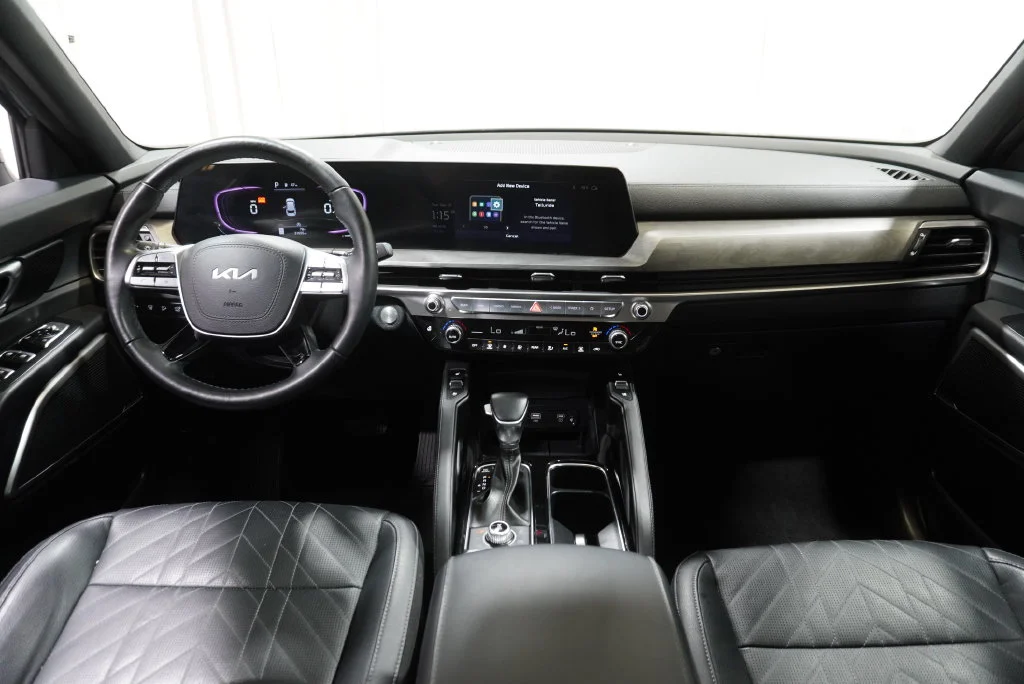 Used 2024 Gray Kia EX X-Line image 6