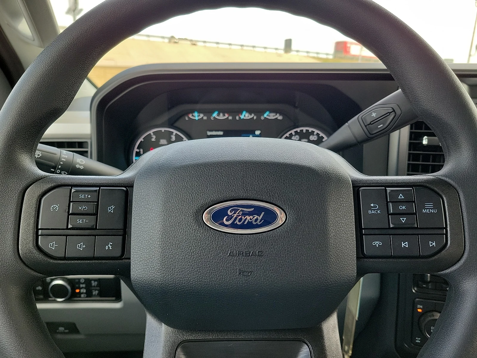 New 2026 Oxford White Ford F-250&reg; XL image 18