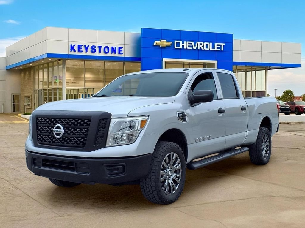 Used 2019 Silver Nissan S Diesel image 3